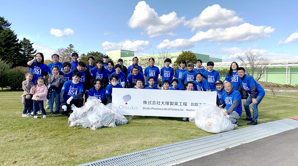 工場周辺の清掃活動